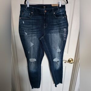 Maurices Esgely Super Skinny Curvy Fit Distressed Jeans Plus Size 16W